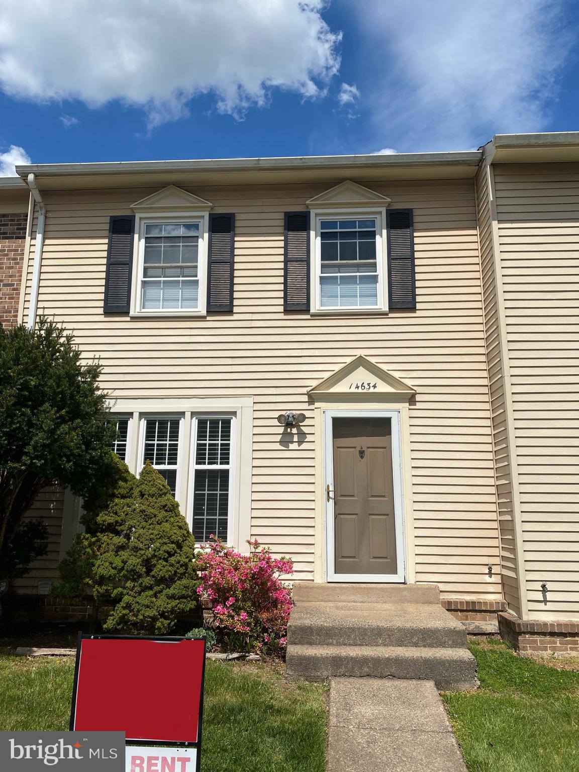 STONEHENGE - Residential Lease