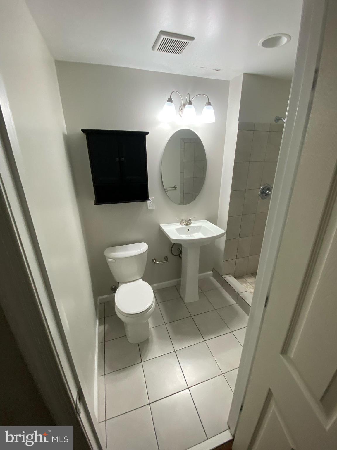 STONEHENGE - Residential Lease