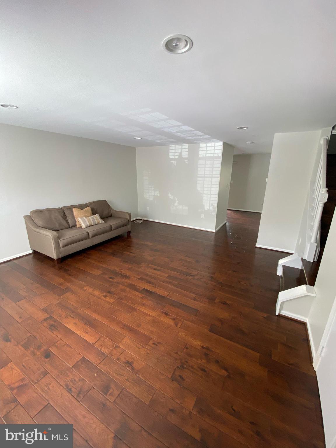 STONEHENGE - Residential Lease