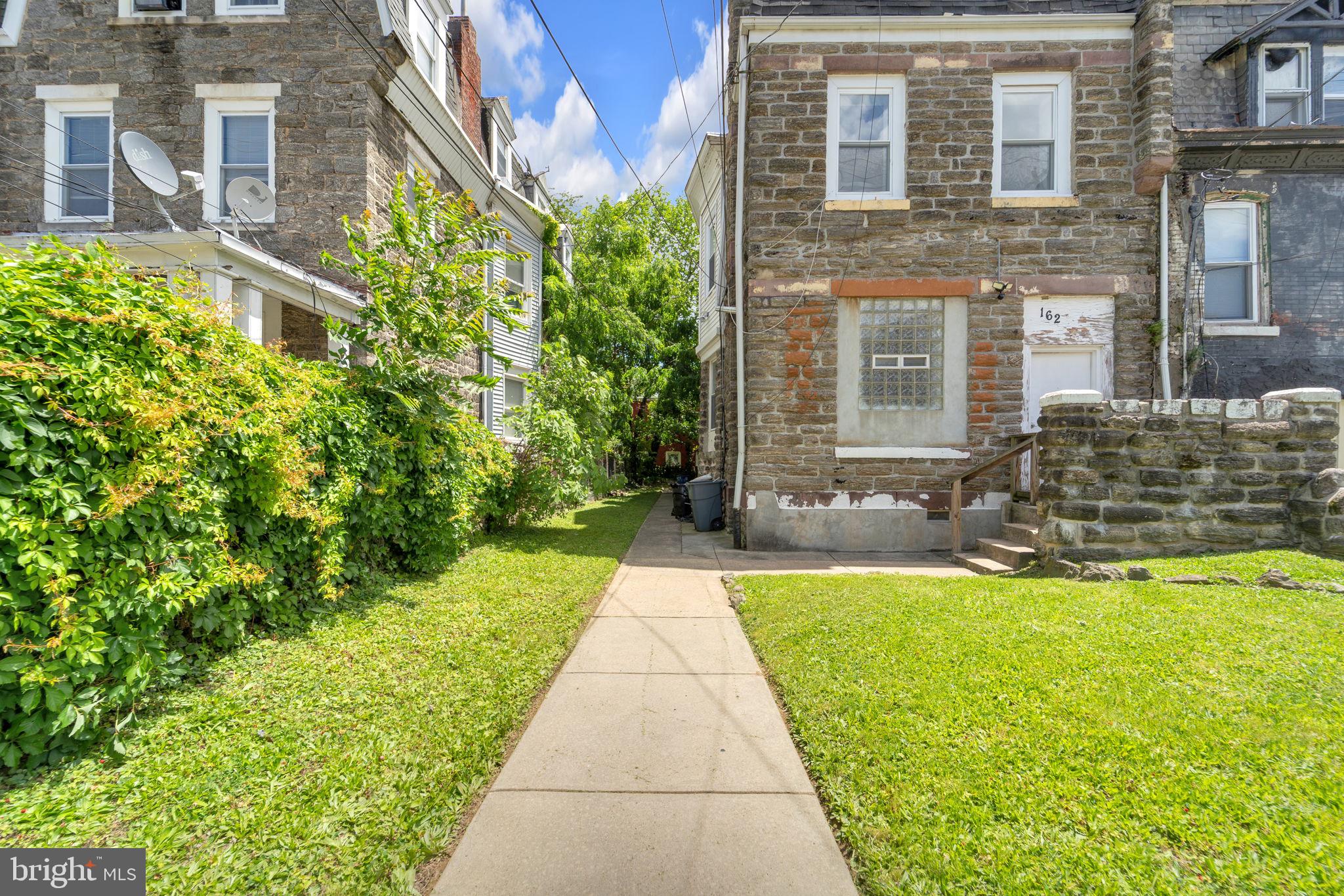 162 W MANHEIM STREET