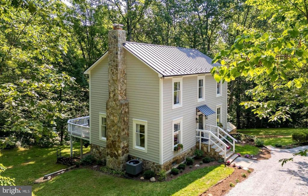 Photo of 20808 Wild Goose Lane, LEESBURG, VA 20175 (MLS # VALO2123654)