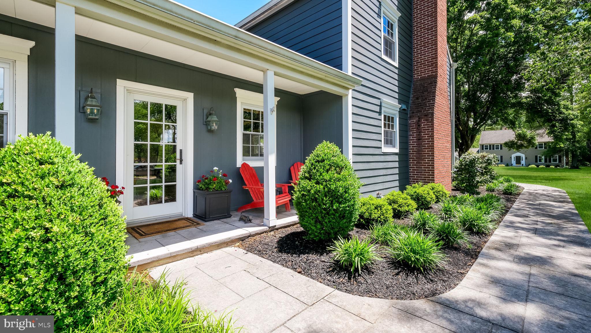 Property Search 10 FAIRFIELD LANE
