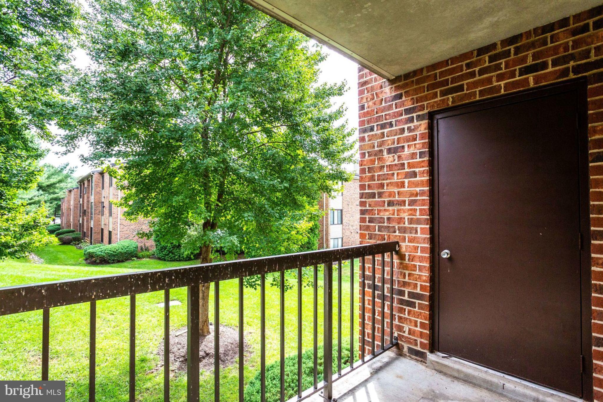 FARMINGDALE - Residential