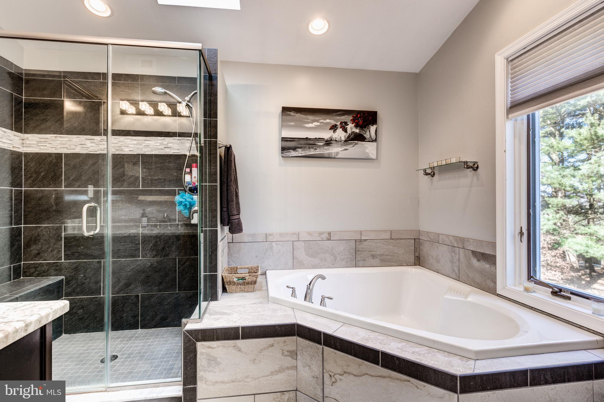 BOB EL FARMS - Residential