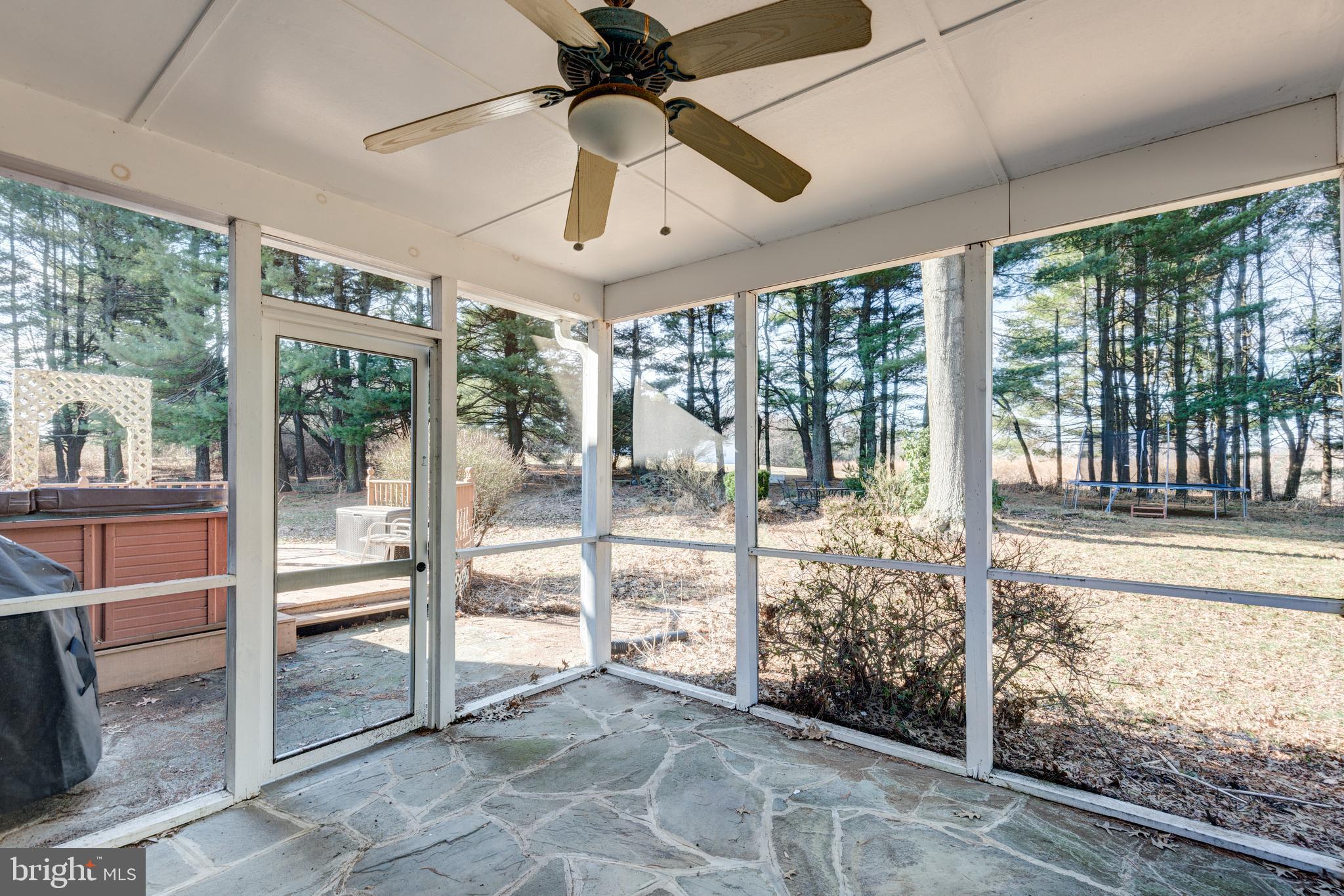 BOB EL FARMS - Residential