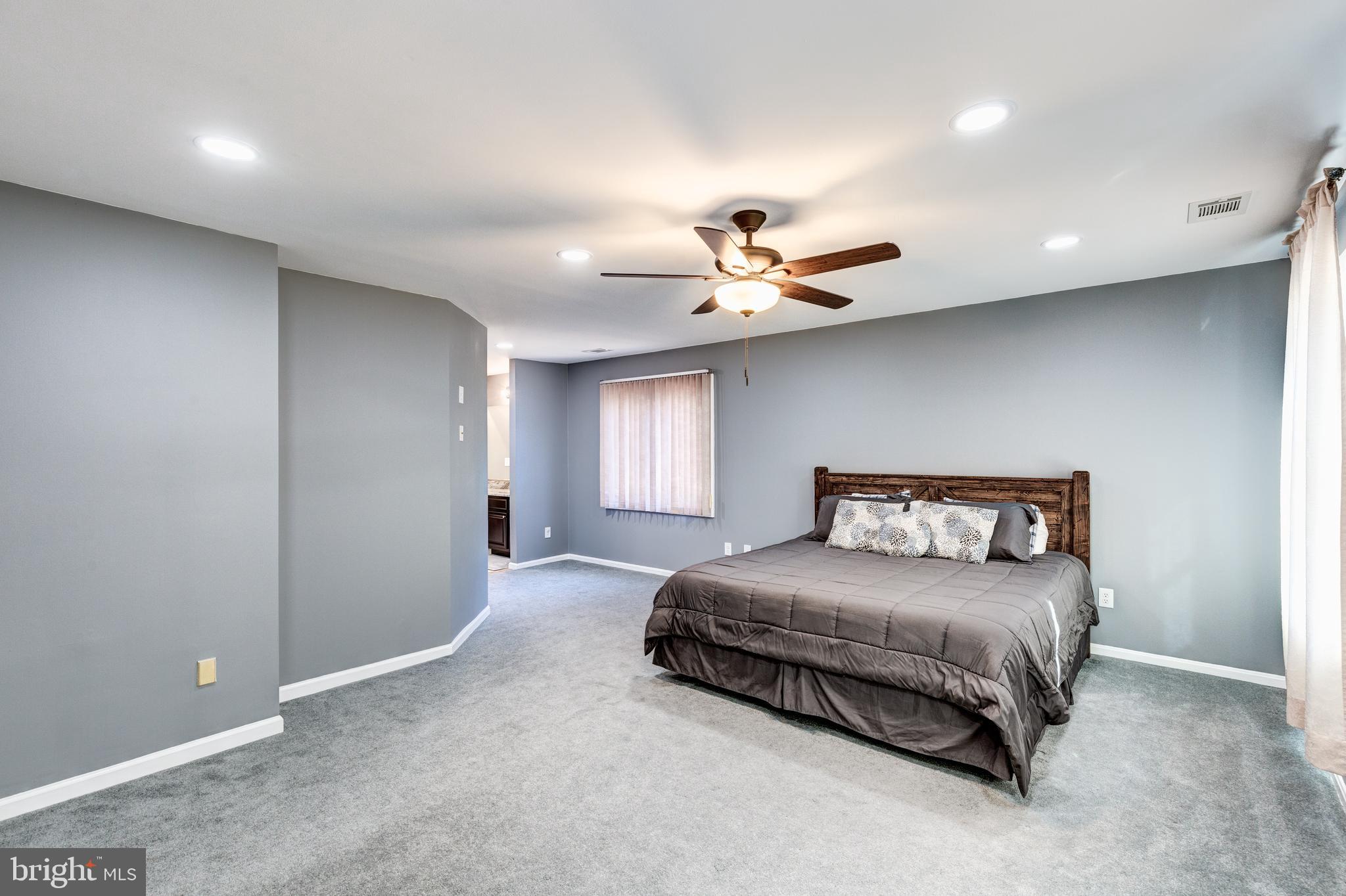 BOB EL FARMS - Residential