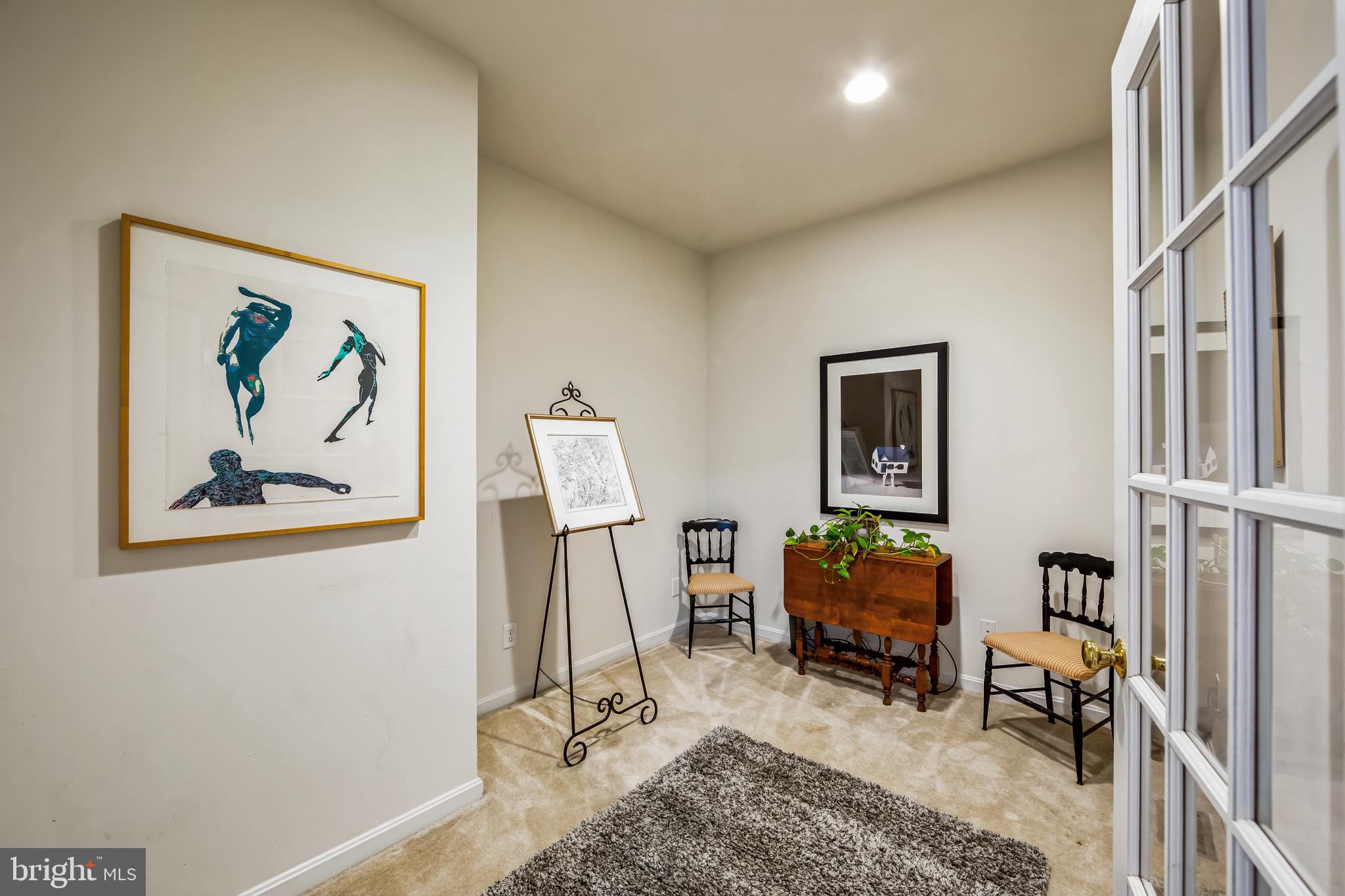 HUNTERS RUN - Residential