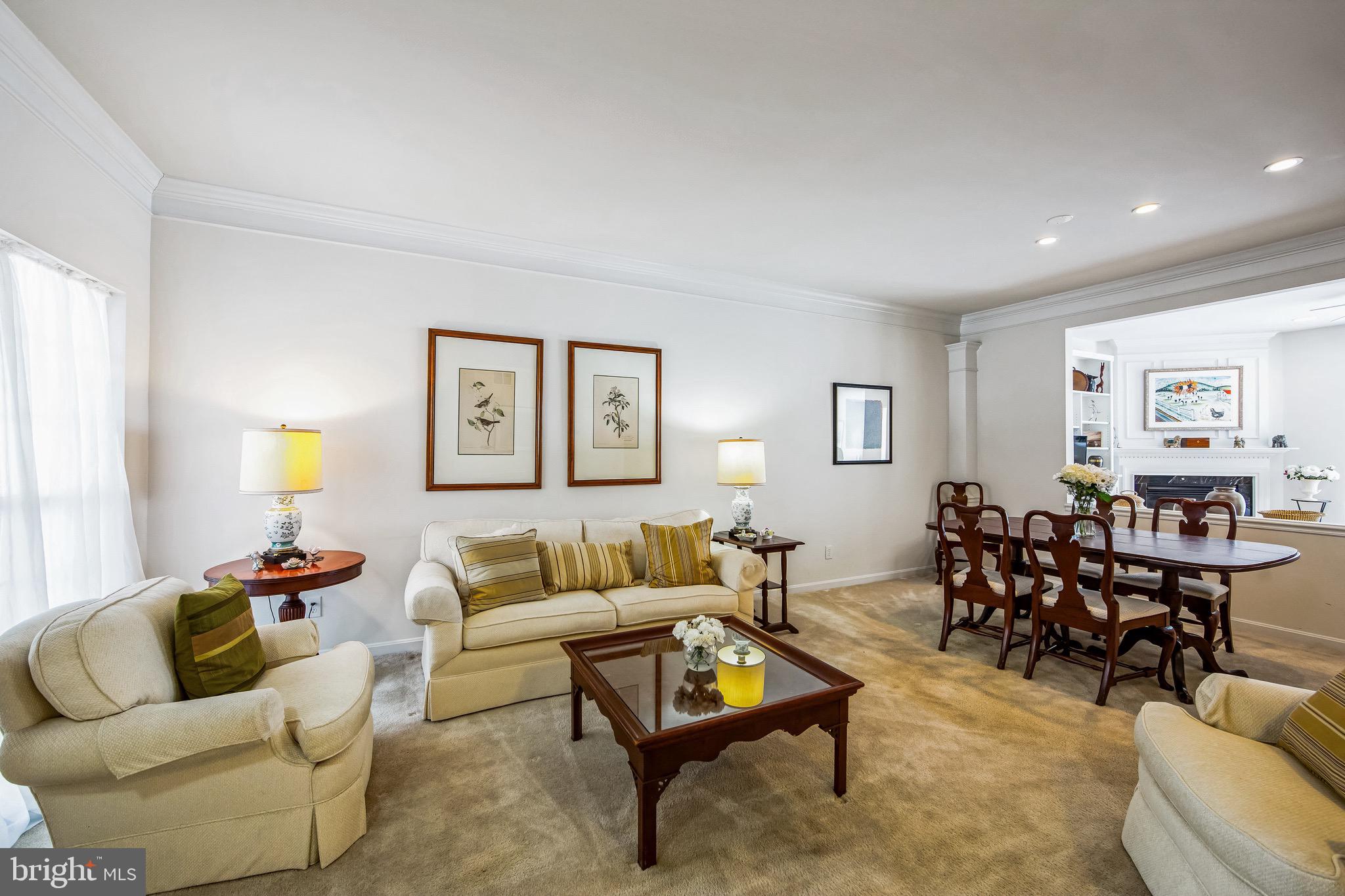 HUNTERS RUN - Residential