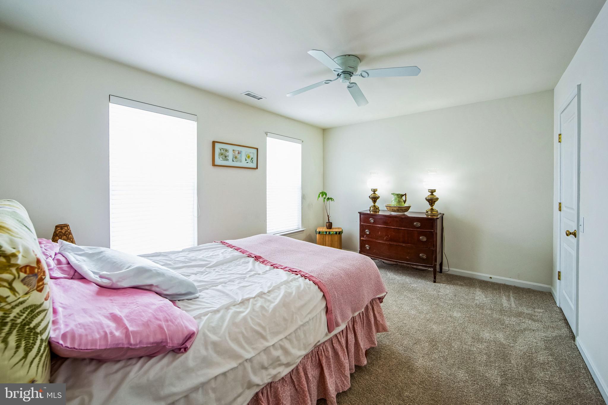 HUNTERS RUN - Residential