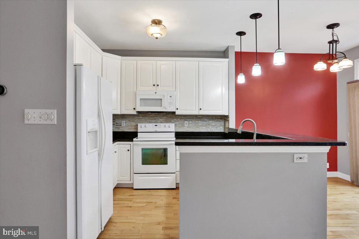 WYOMISSING COURT - Residential