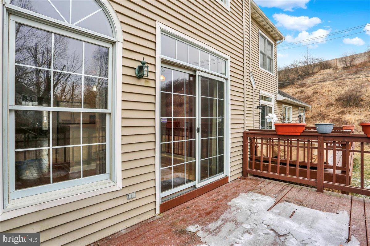 WYOMISSING COURT - Residential