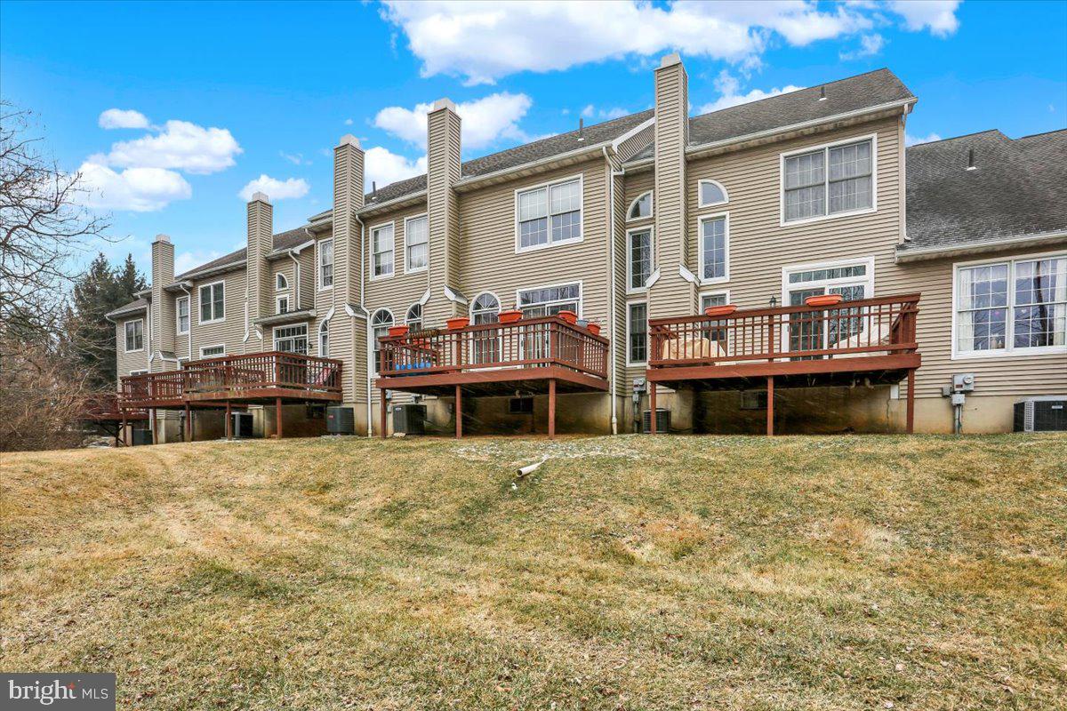 WYOMISSING COURT - Residential