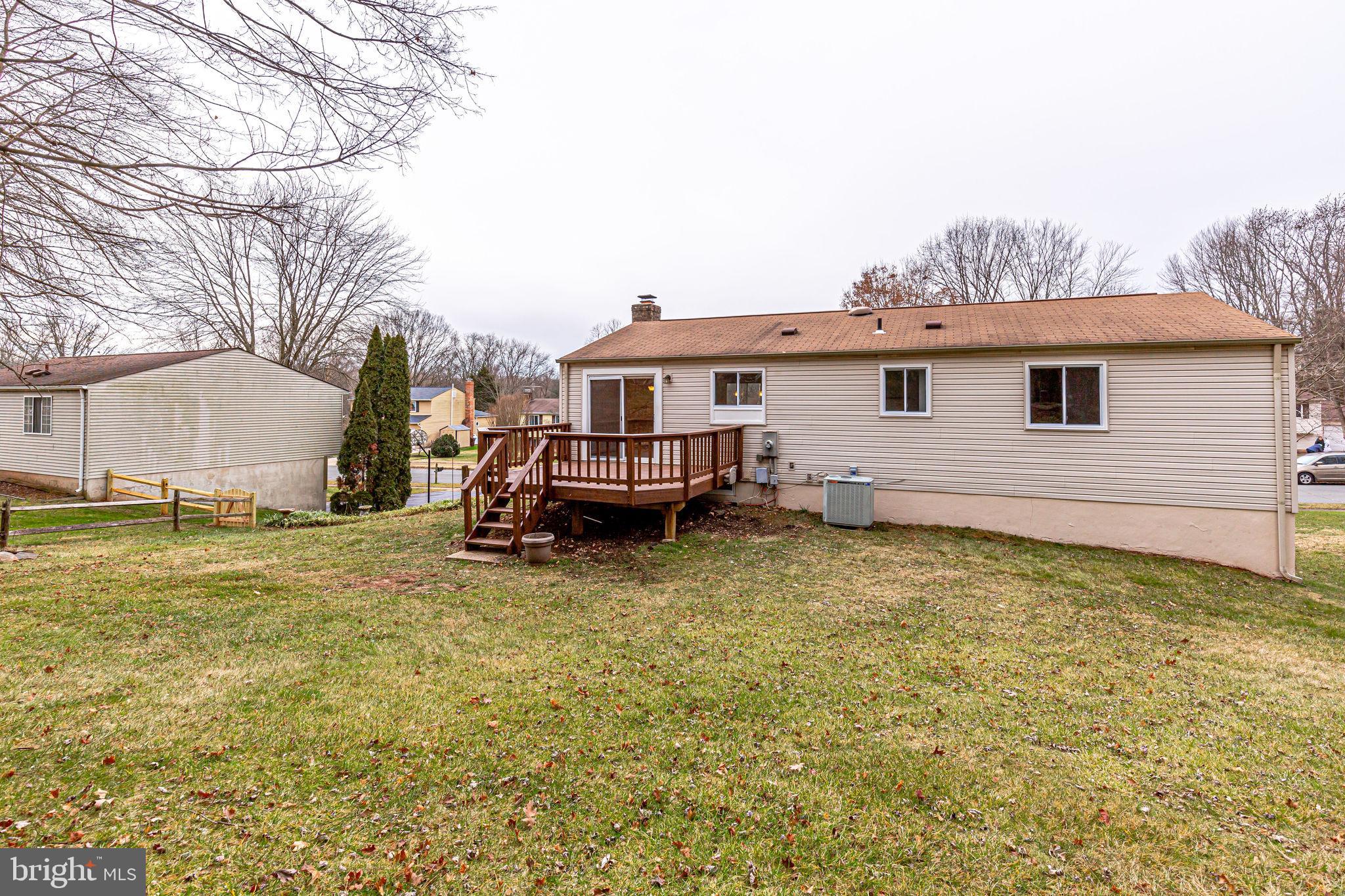 FOX MILL ESTATES - Residential