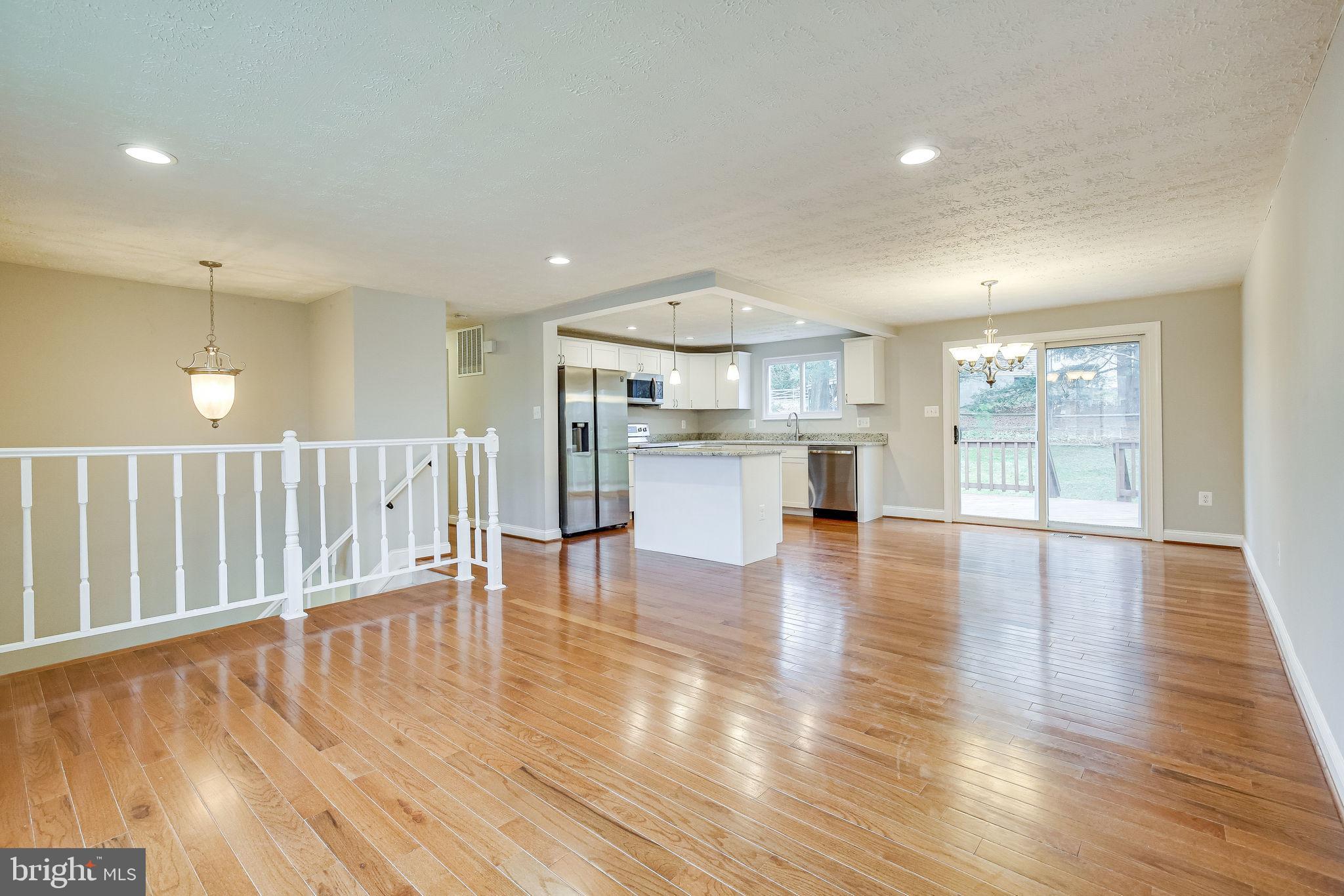 FOX MILL ESTATES - Residential