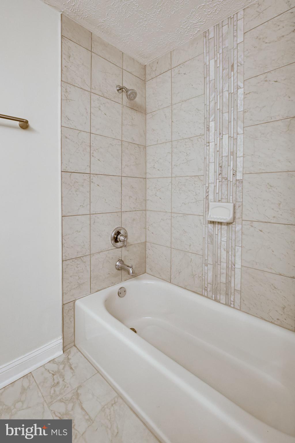 FOX MILL ESTATES - Residential