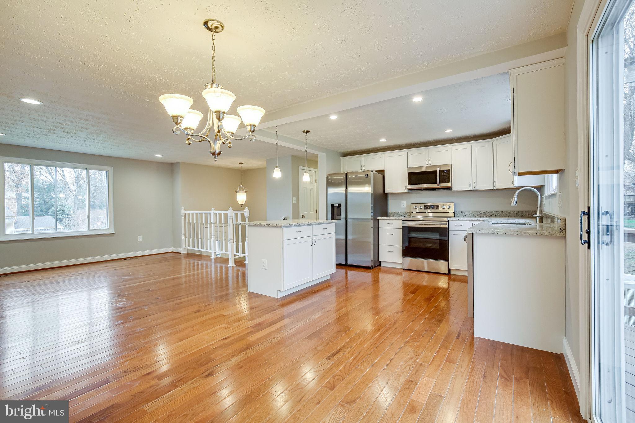 FOX MILL ESTATES - Residential