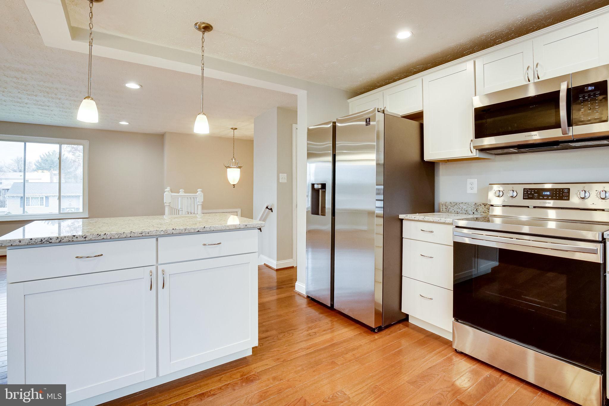 FOX MILL ESTATES - Residential