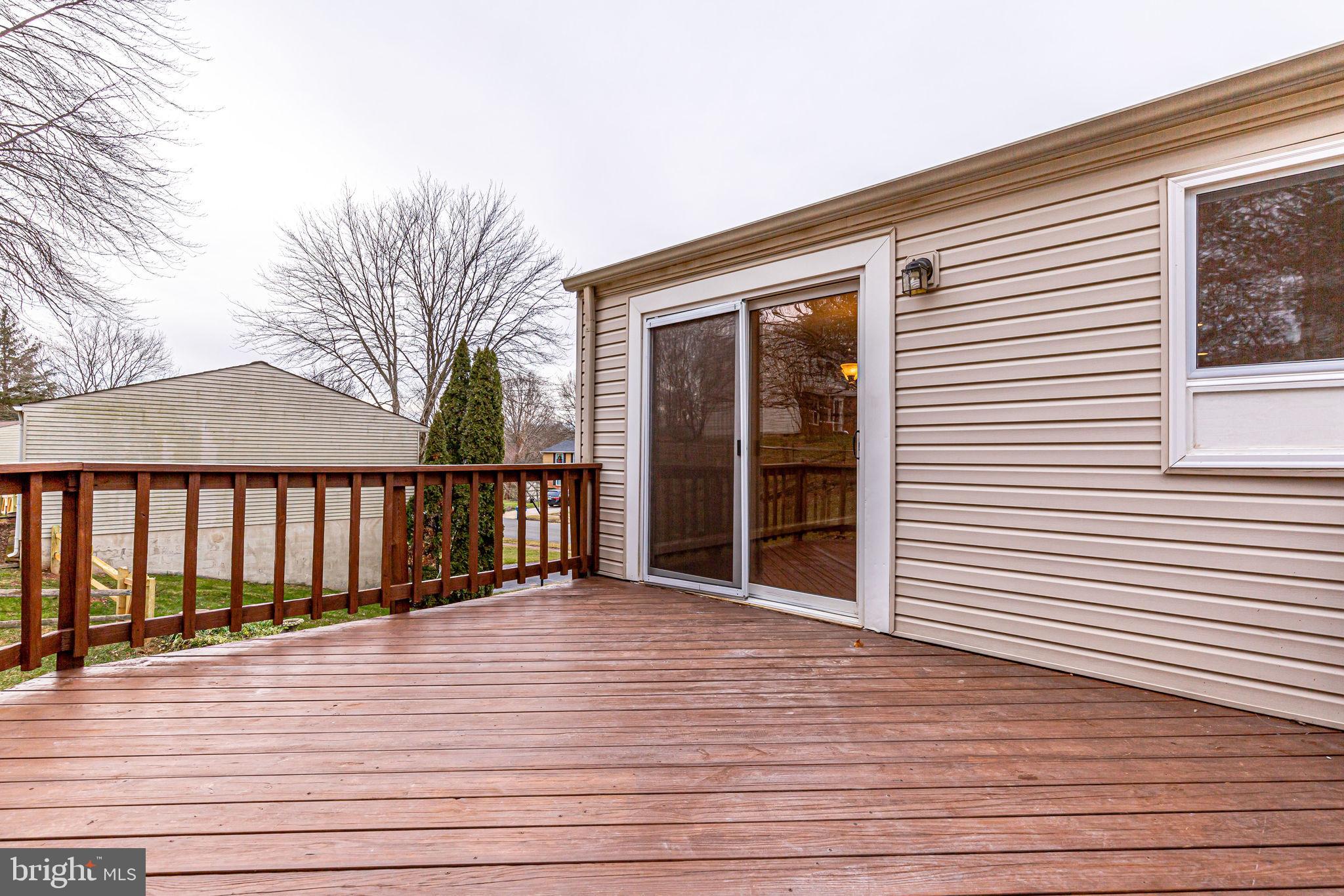 FOX MILL ESTATES - Residential