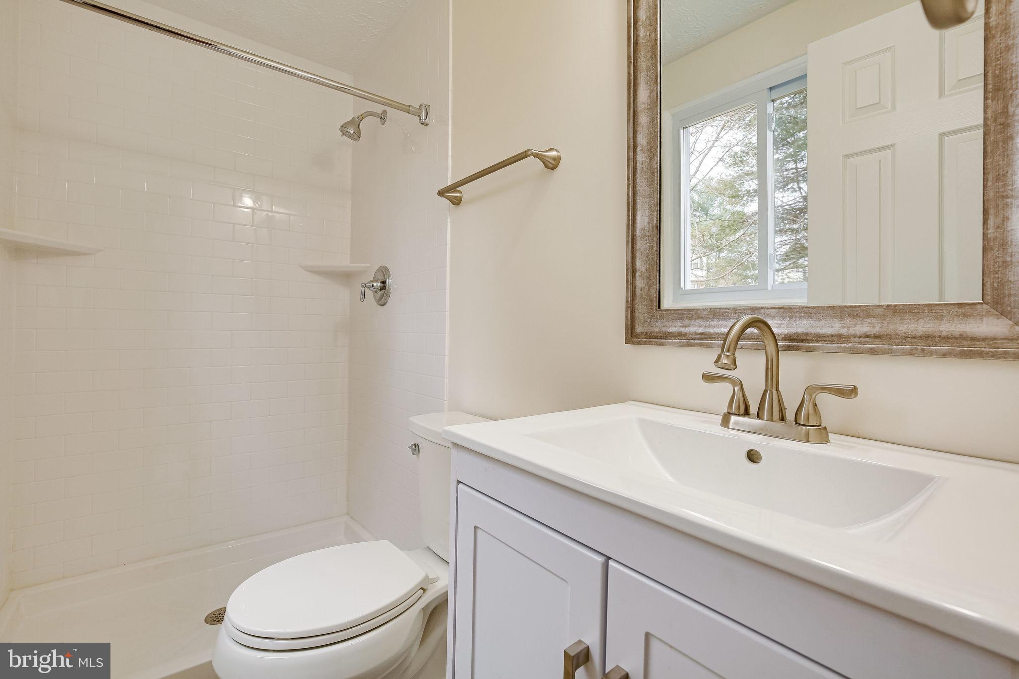 FOX MILL ESTATES - Residential