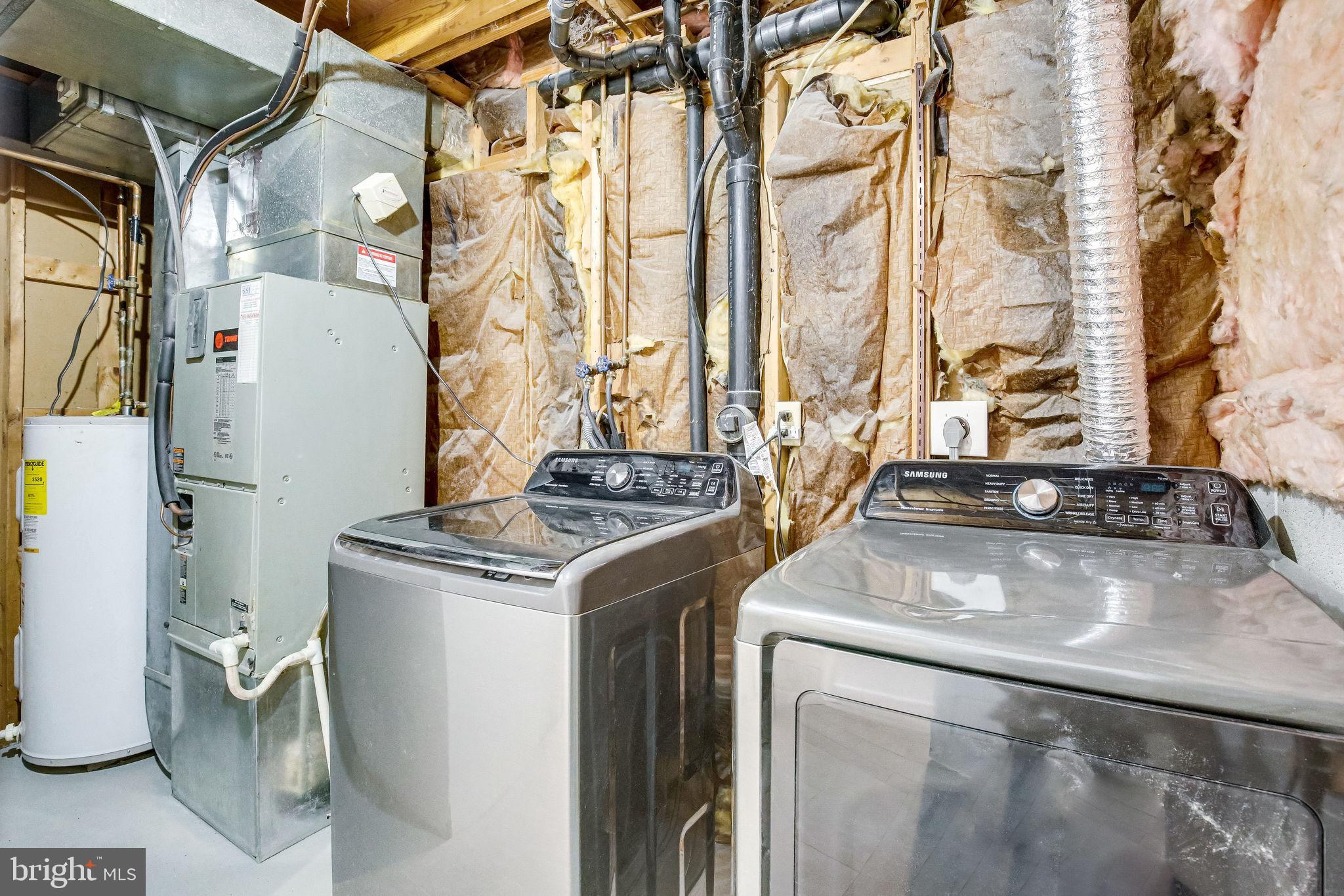 FOX MILL ESTATES - Residential