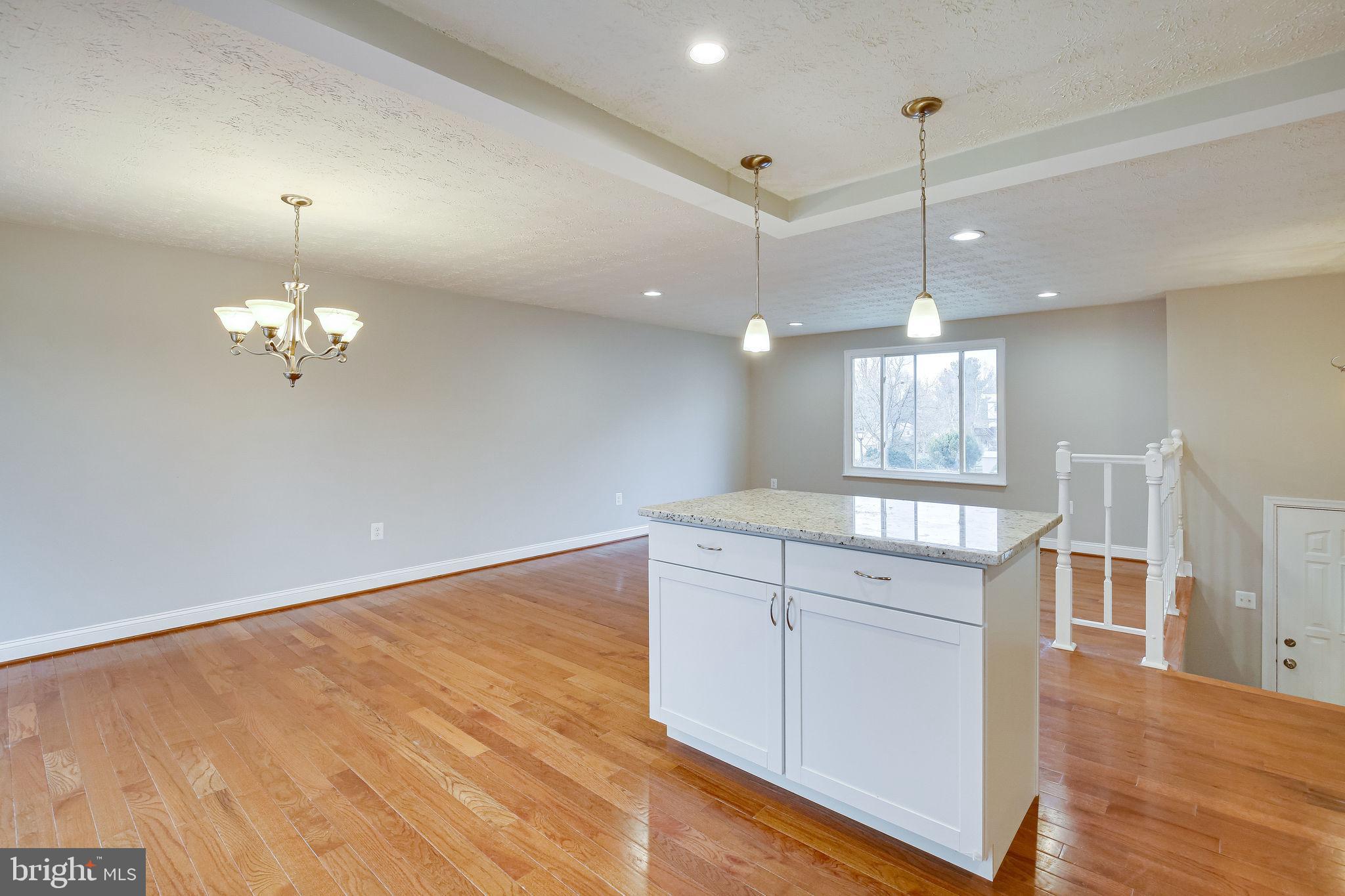 FOX MILL ESTATES - Residential