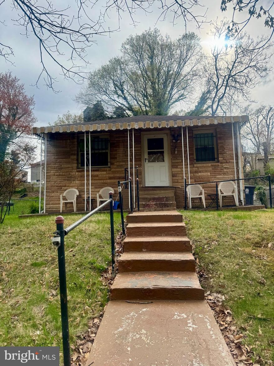 This is not a move in ready listing.  This home requires major rehab and those who enter must enter with caution.  This listing will be attractive for investors or clients willing to fully renovate the home.  This is a short sale and third party approval will be necessary.  Please do not expect immediate possession as we are in the beginning stages of a short sale.