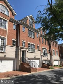 GLENBROOK VILLAGE - Residential