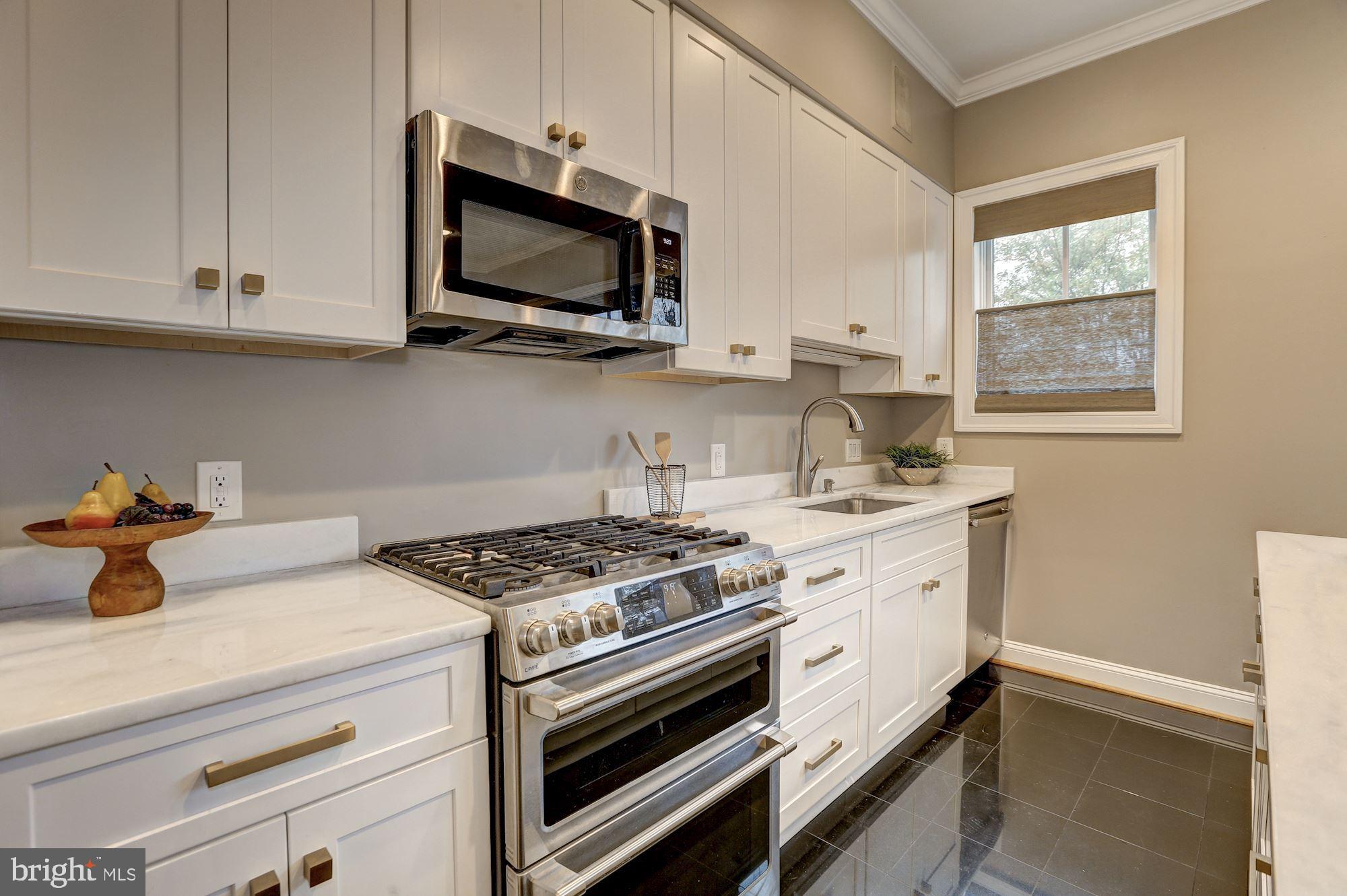 GLENBROOK VILLAGE - Residential