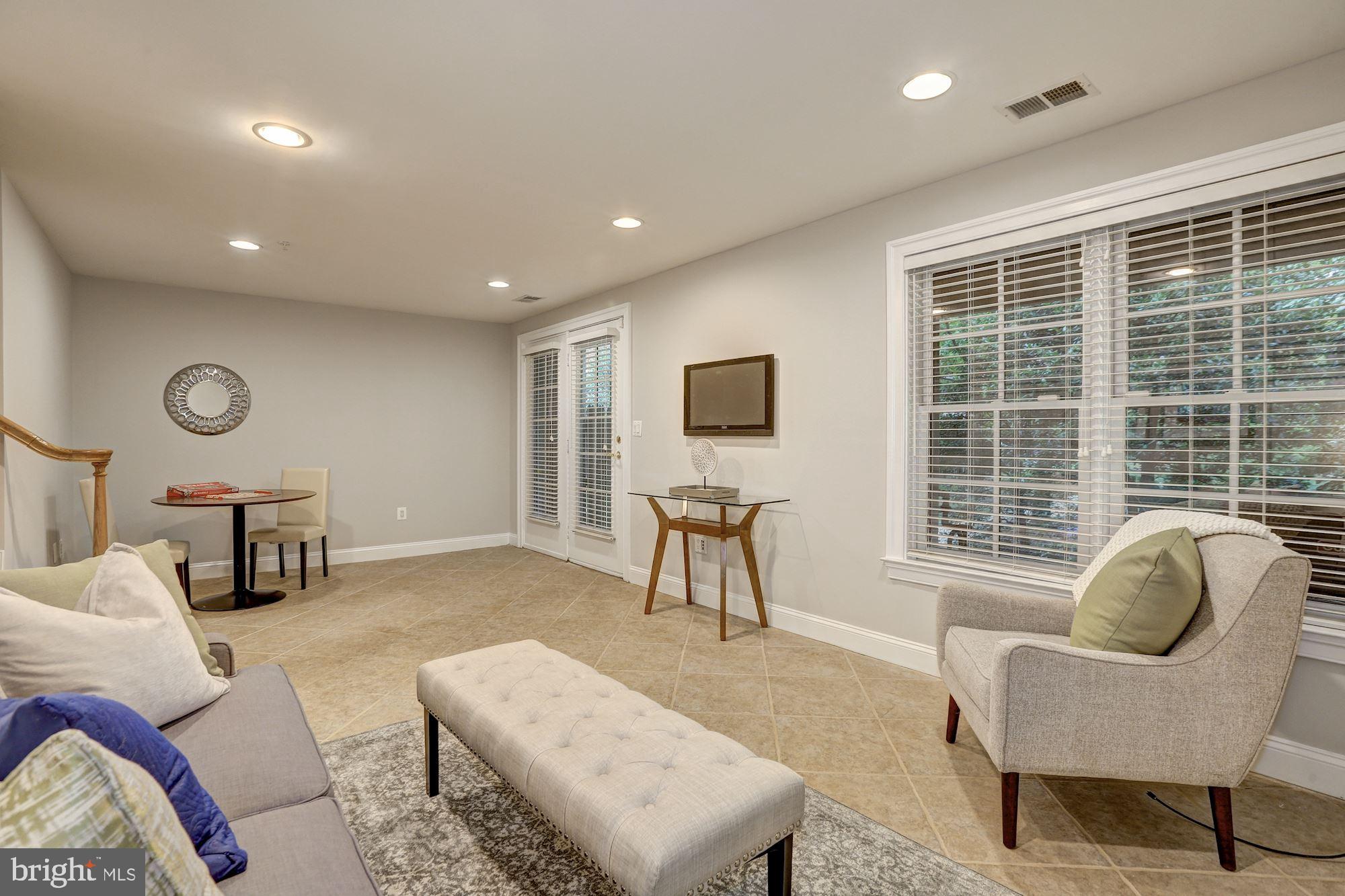 GLENBROOK VILLAGE - Residential