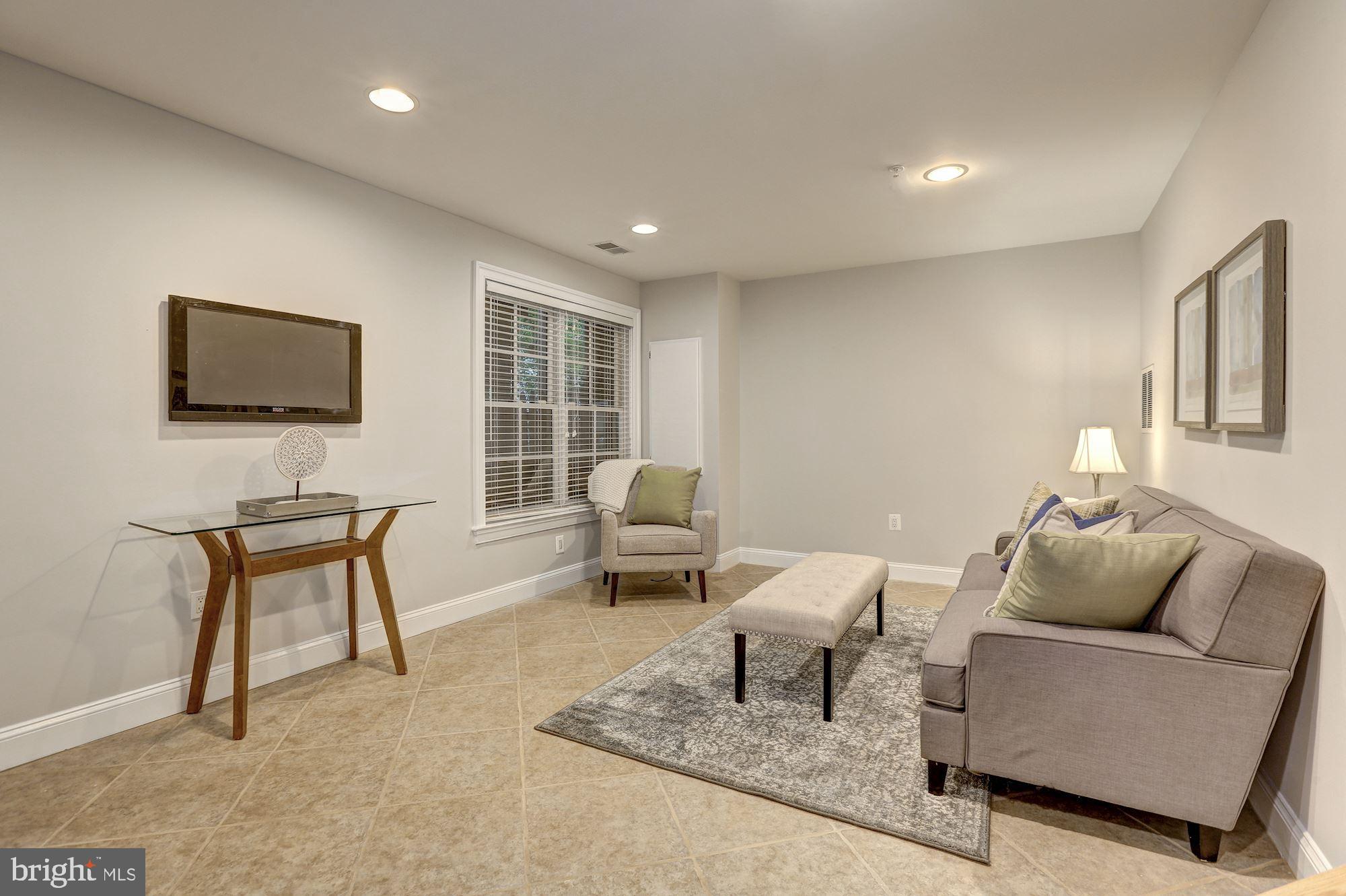 GLENBROOK VILLAGE - Residential