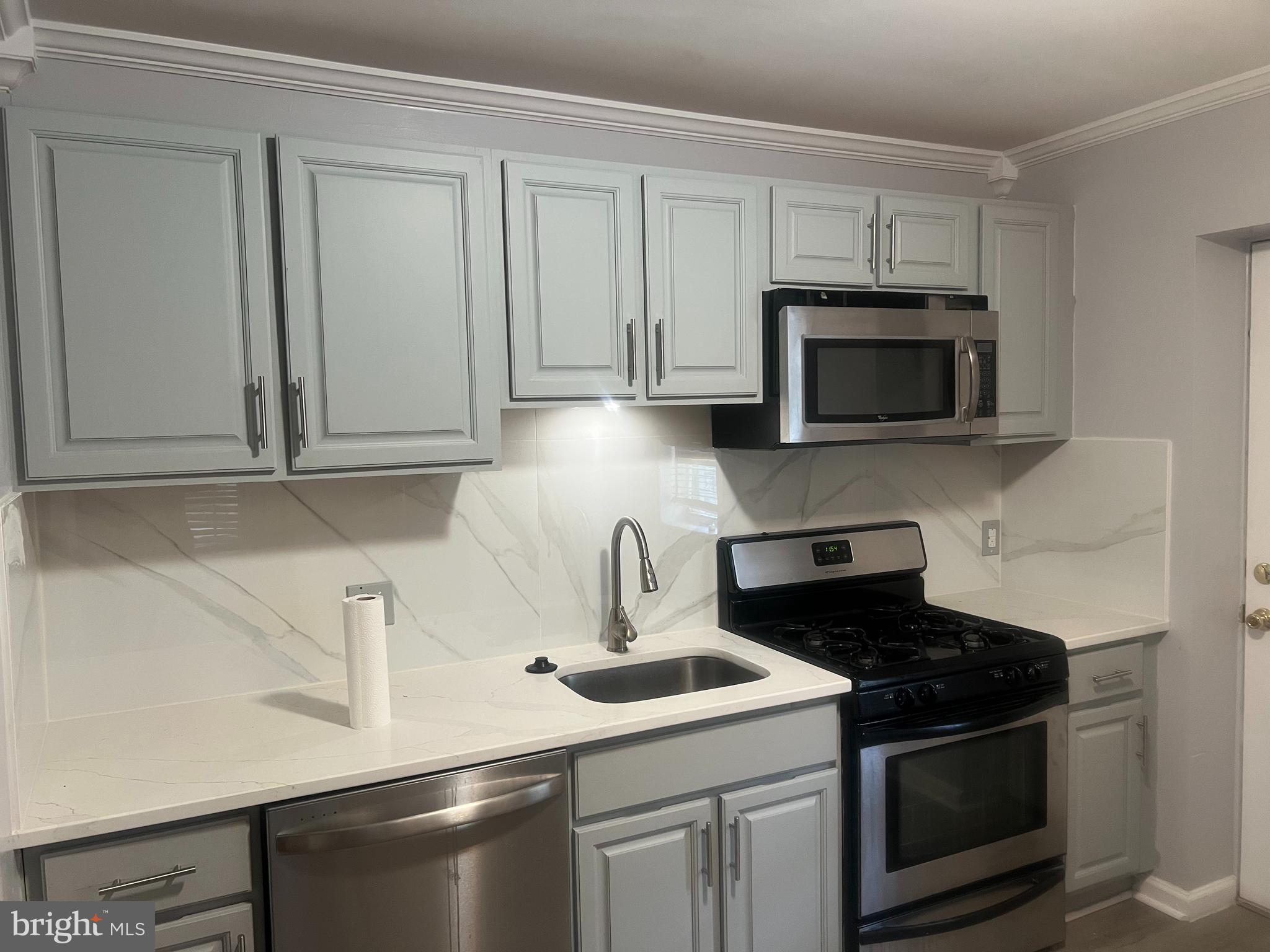 OVERBROOK - Residential Lease