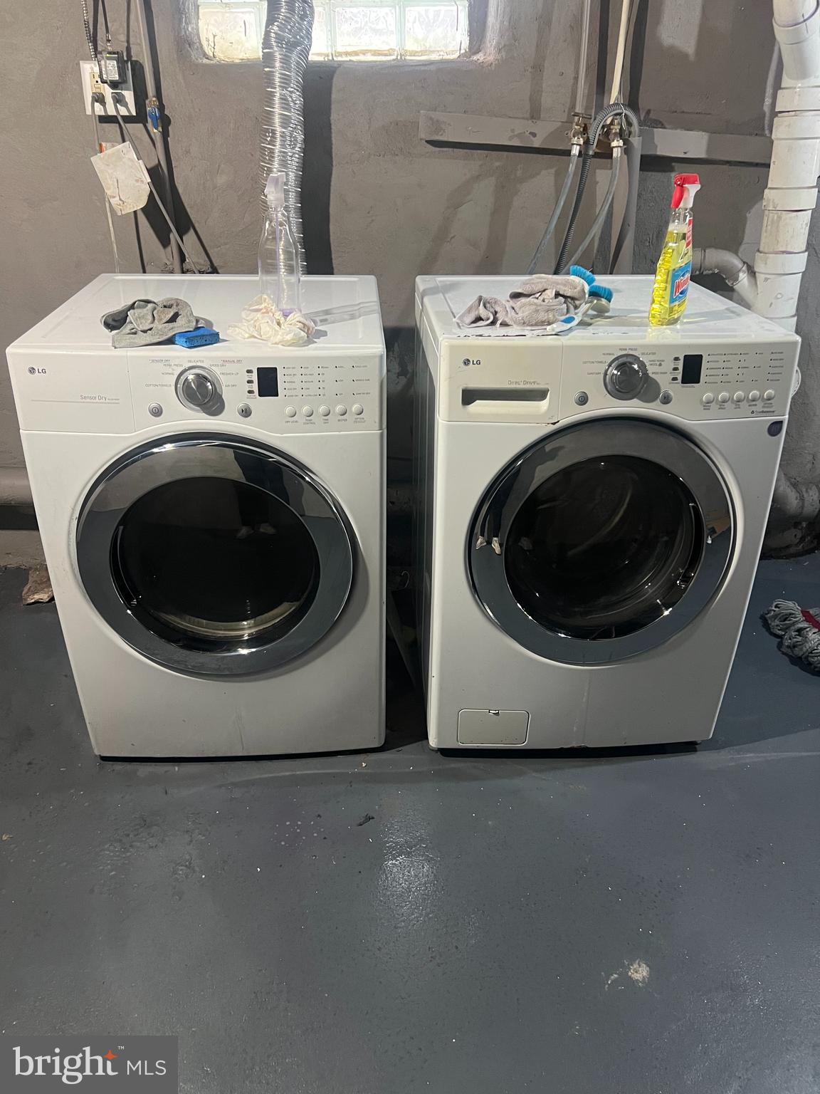 OVERBROOK - Residential Lease