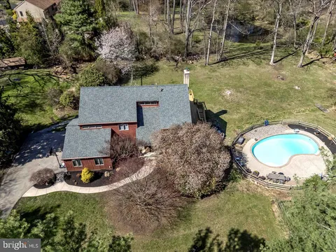 41 Oak Tree Hollow Road, West Chester, PA MLS: PADE2087496