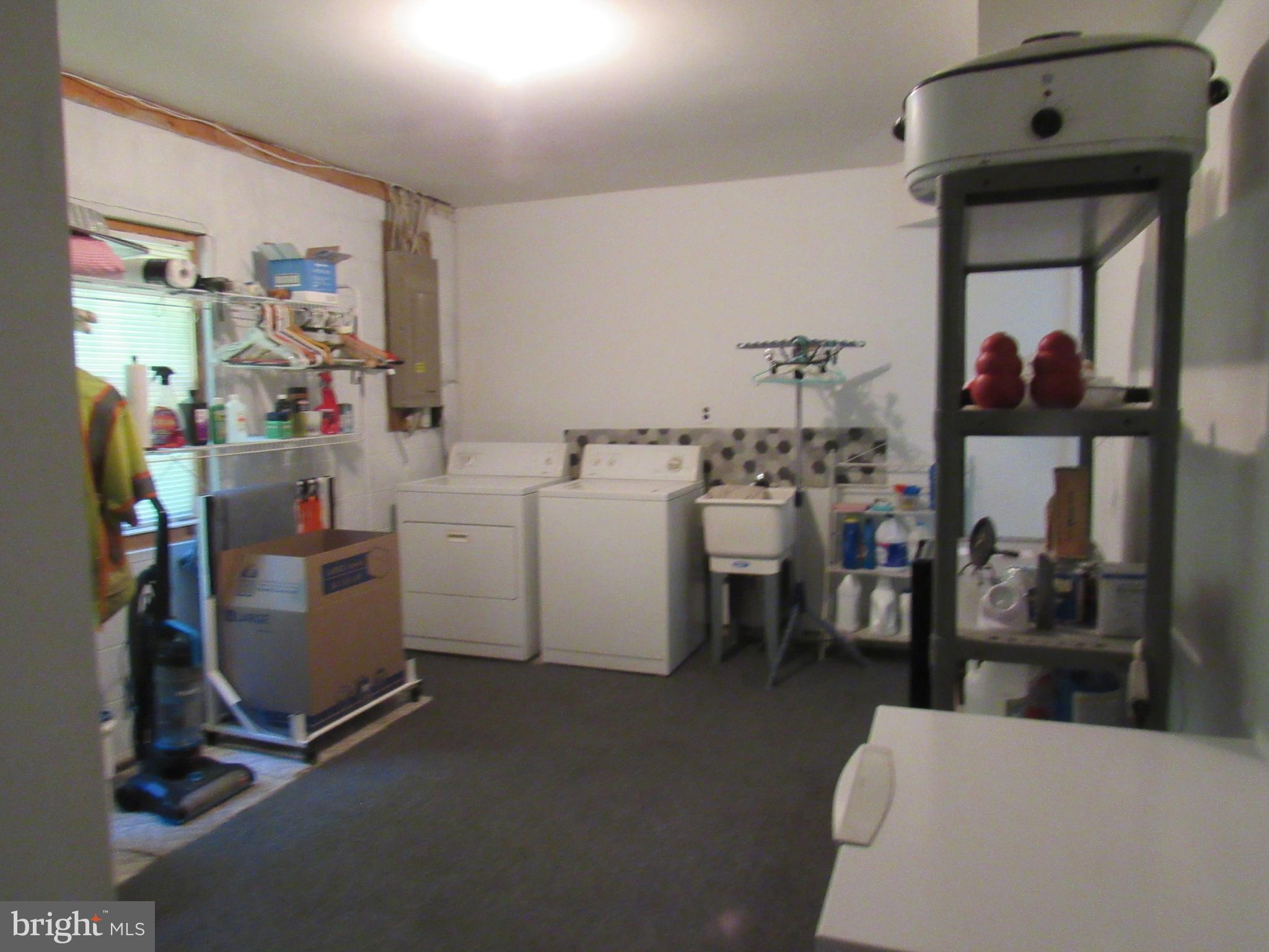 ALUM SPRING EAST - Residential