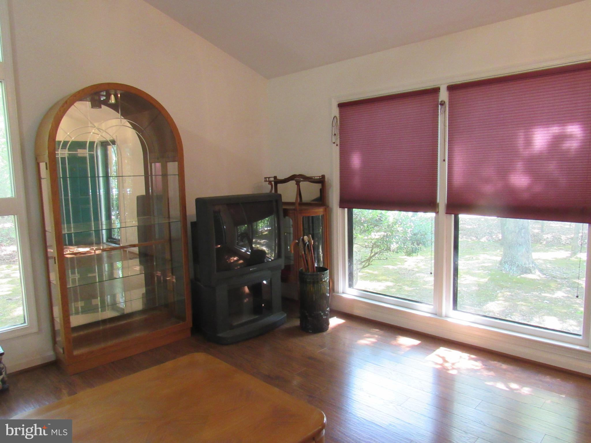 ALUM SPRING EAST - Residential