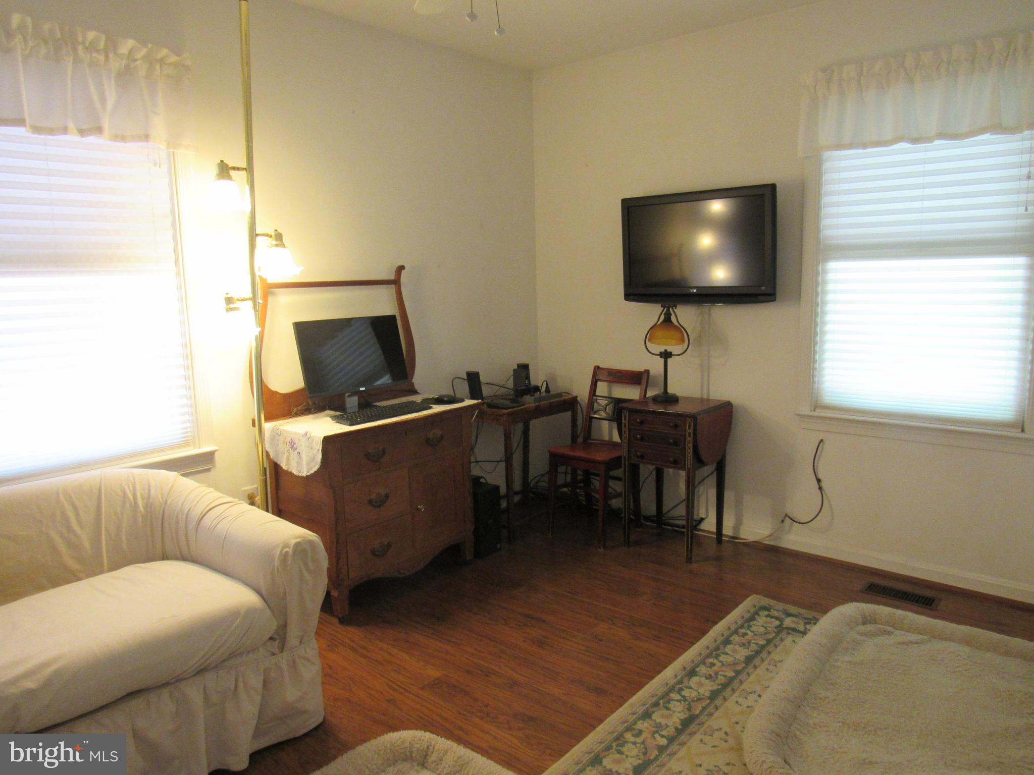 ALUM SPRING EAST - Residential