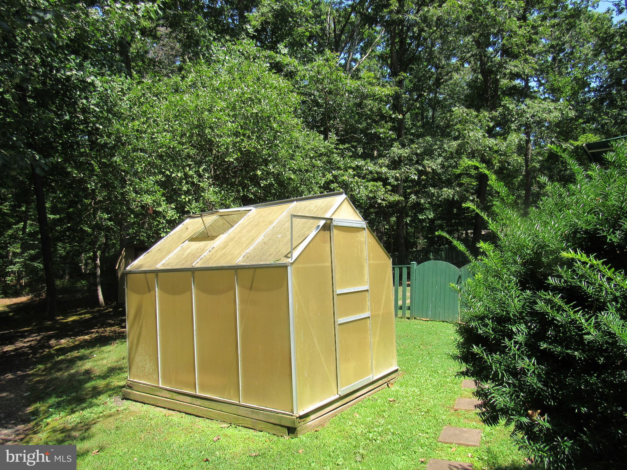 ALUM SPRING EAST - Residential