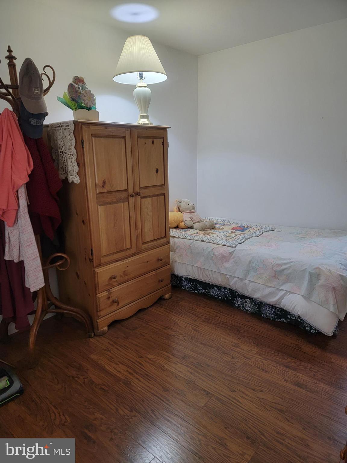 ALUM SPRING EAST - Residential