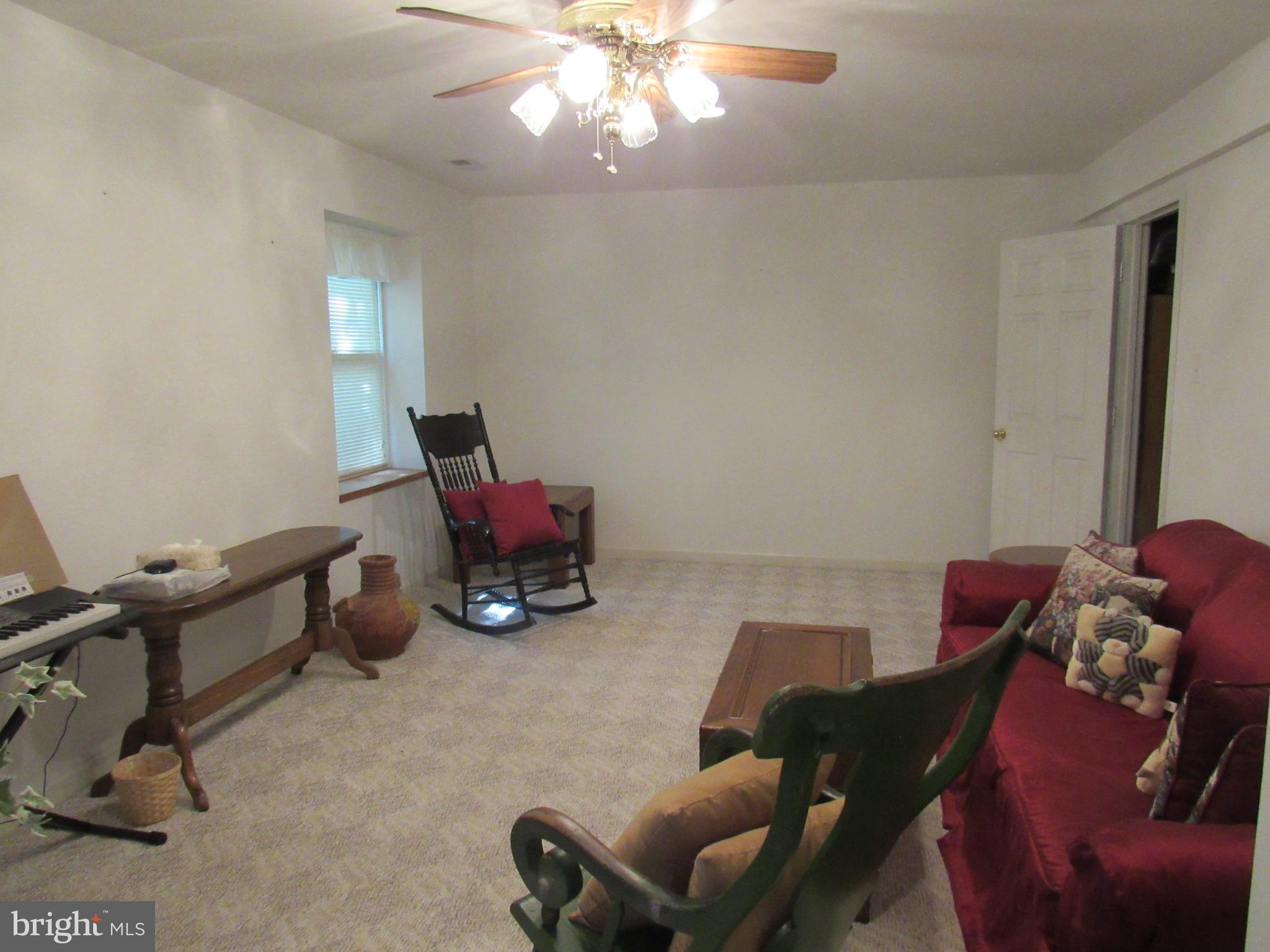 ALUM SPRING EAST - Residential