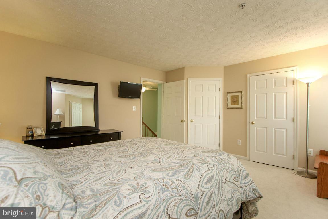 PINEY ORCHARD - Residential