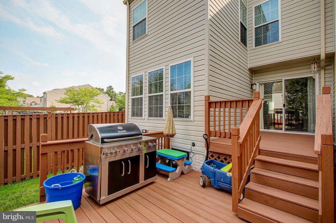 PINEY ORCHARD - Residential