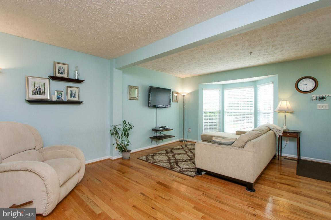 PINEY ORCHARD - Residential