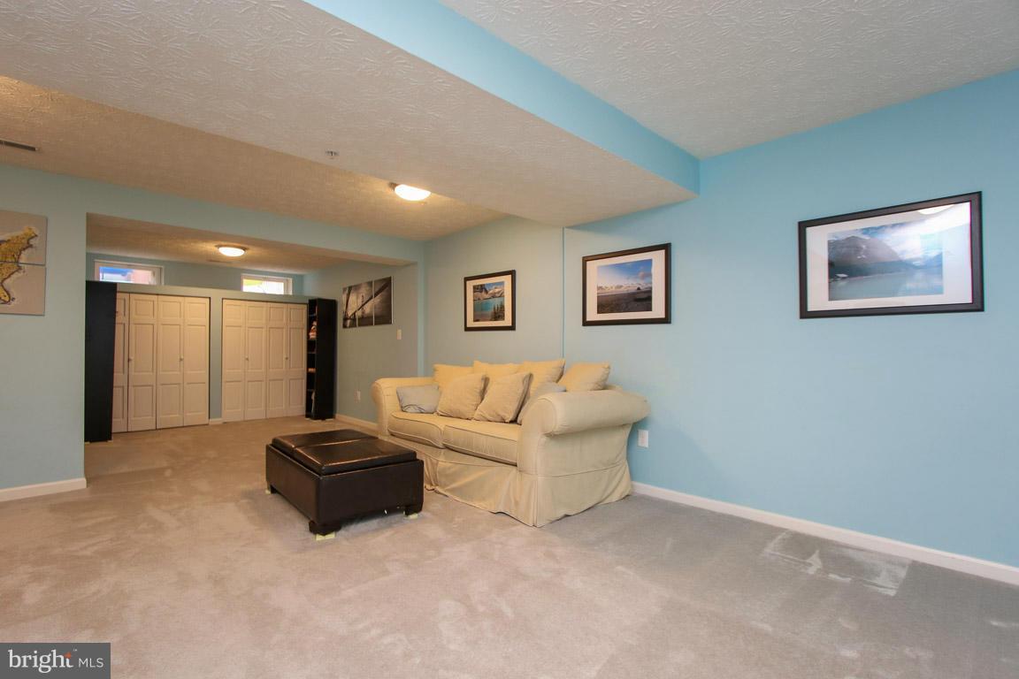 PINEY ORCHARD - Residential