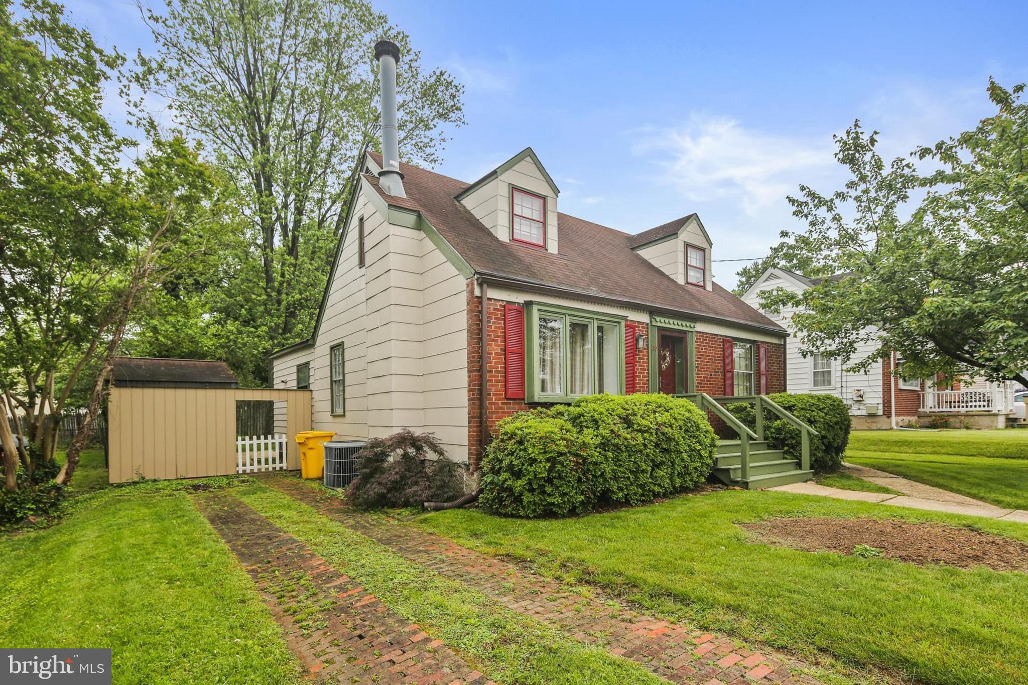 29 COLONIAL DRIVE
