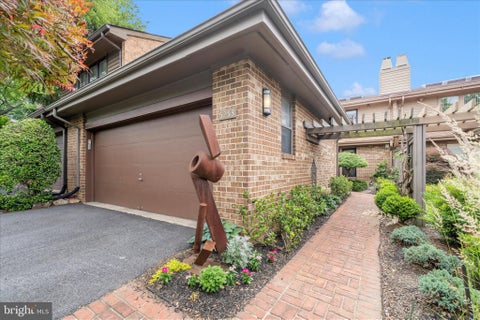 Townhouse For Sale - 5253 Strathmore Avenue<br/> KENSINGTON, MD 20895