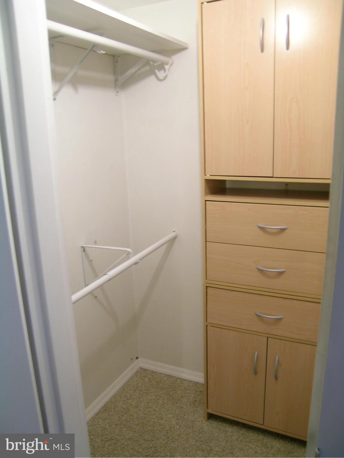 LAKEVIEW - Residential Lease