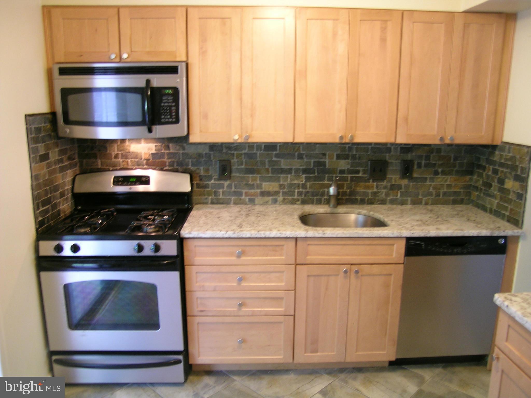 LAKEVIEW - Residential Lease