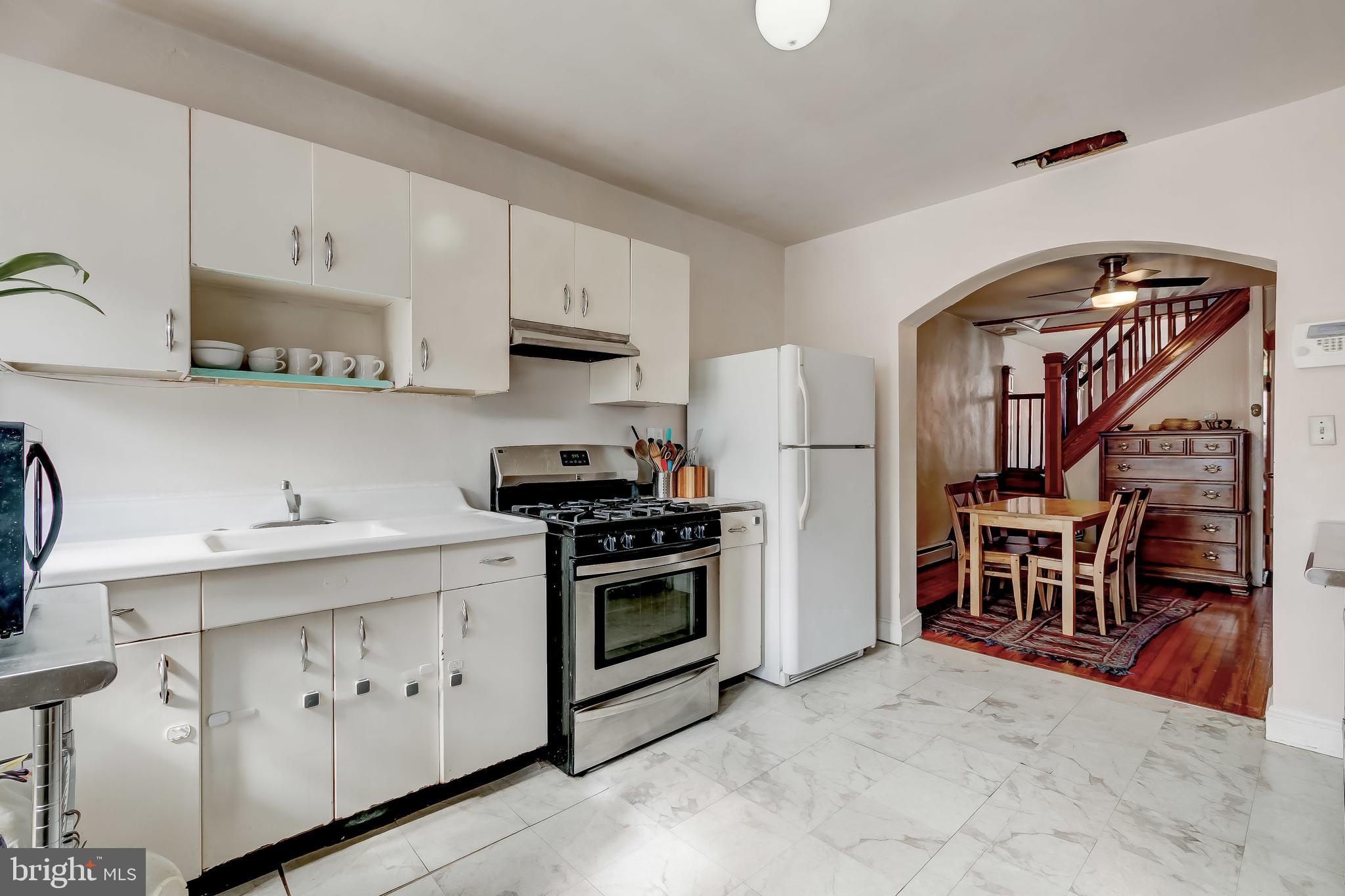 LOCUST POINT - Residential