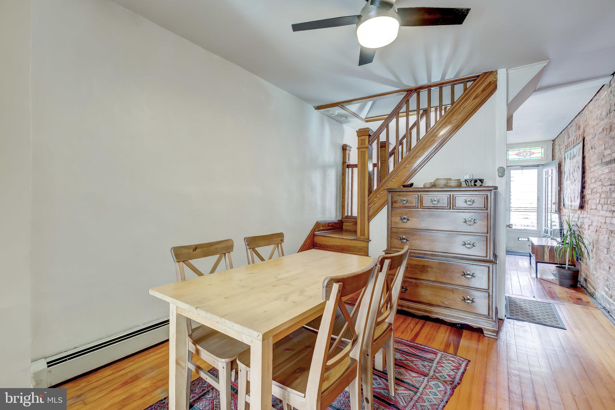 LOCUST POINT - Residential