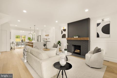 4327 2ND STREET NW WASHINGTON DC 20011